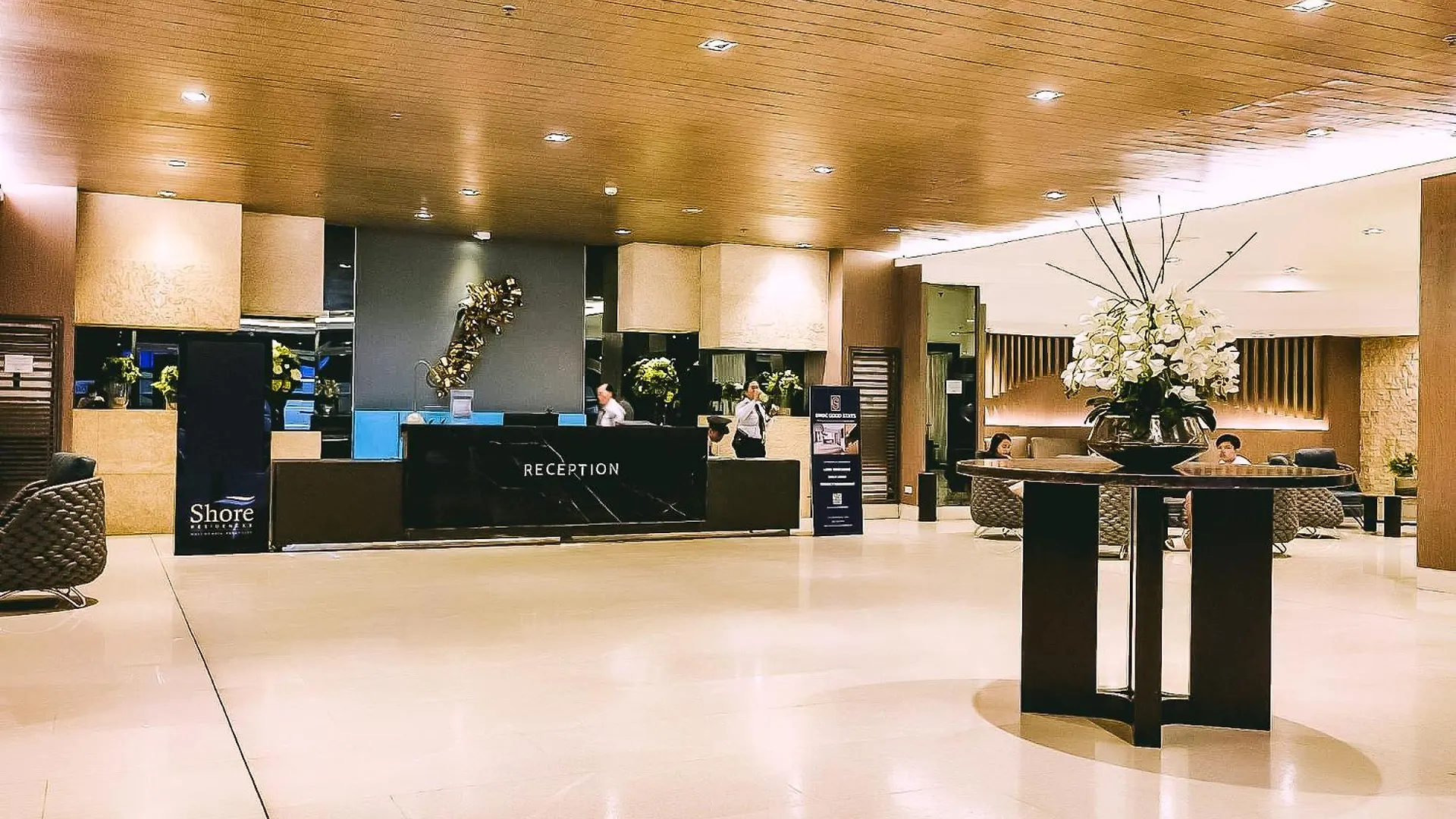 Premier Staycation At Shore 1 Moa By Zurich Property Management Manila 0*,  Philippines