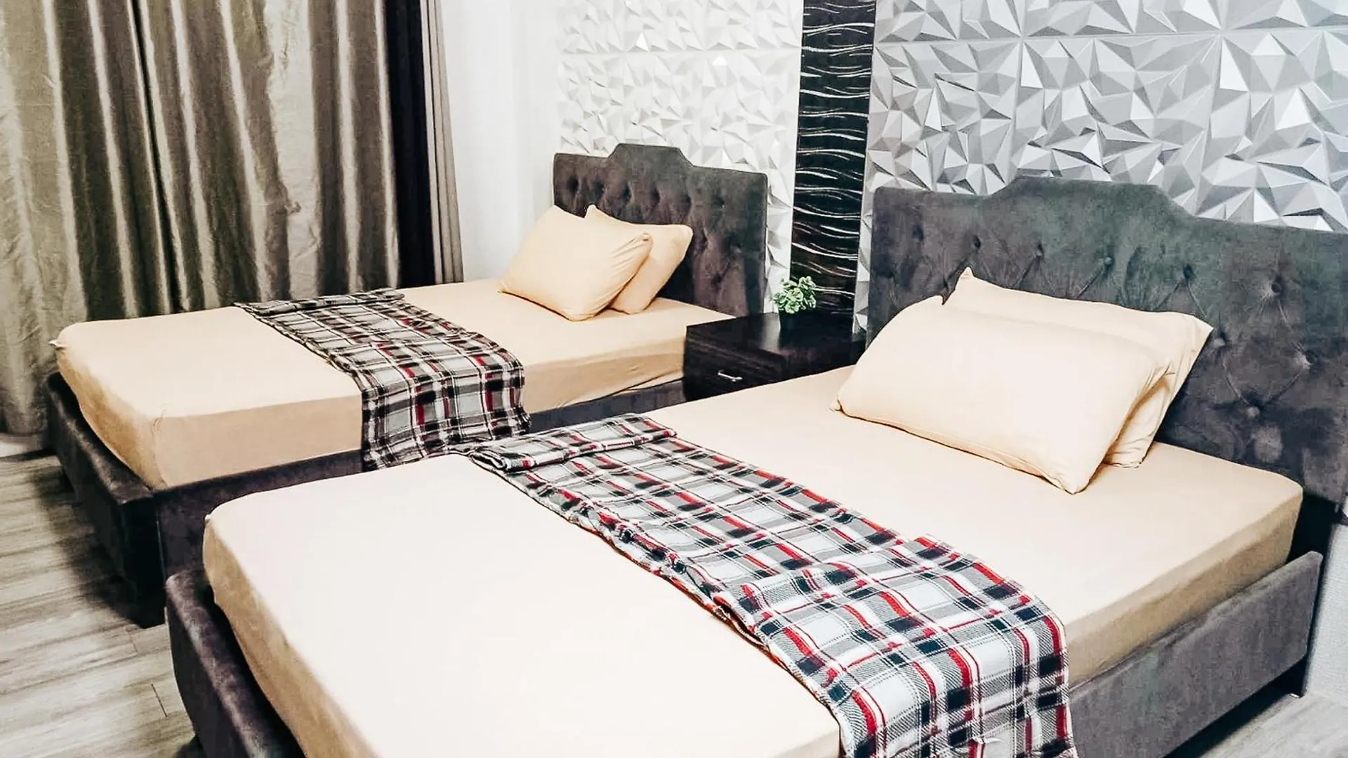 Premier Staycation At Shore 1 Moa By Zurich Property Management Manila Aparthotel